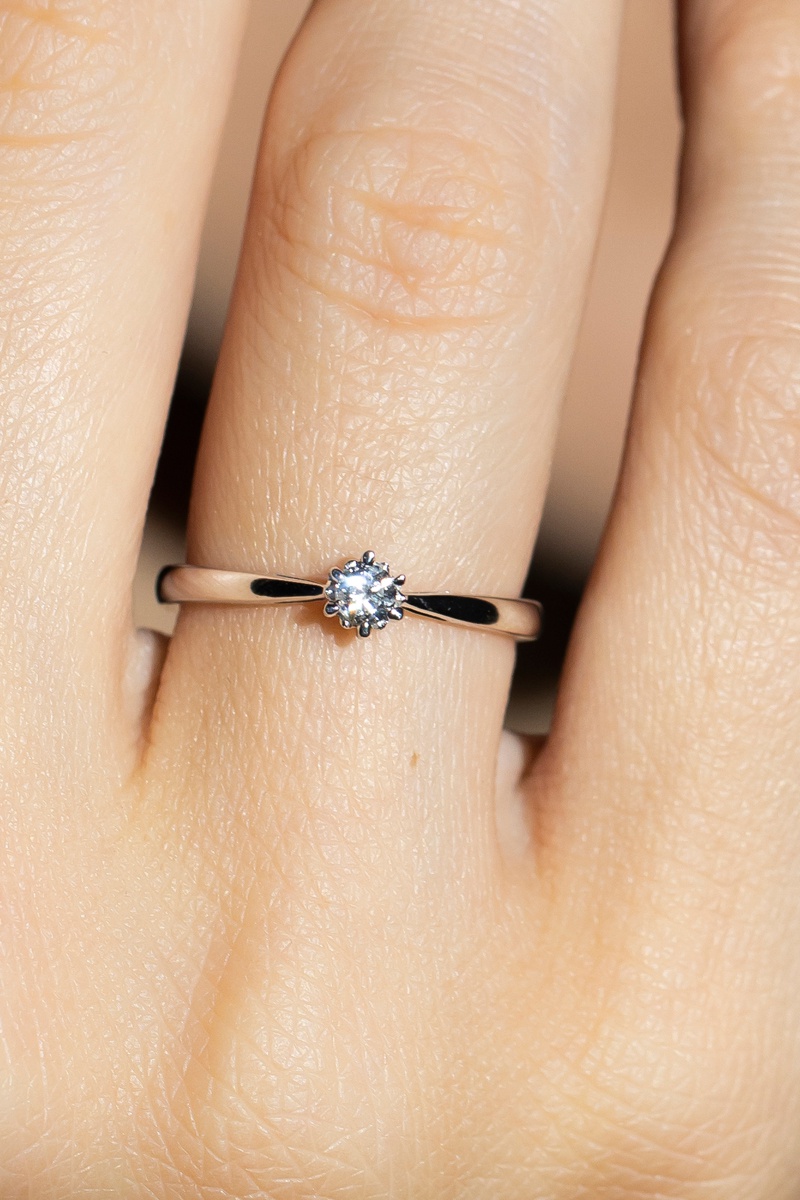 Solitaire Envoûtant Or blanc et diamant