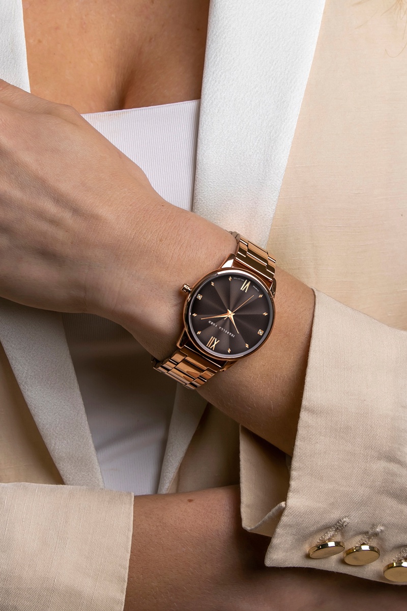 Montre à quartz en acier et diamants