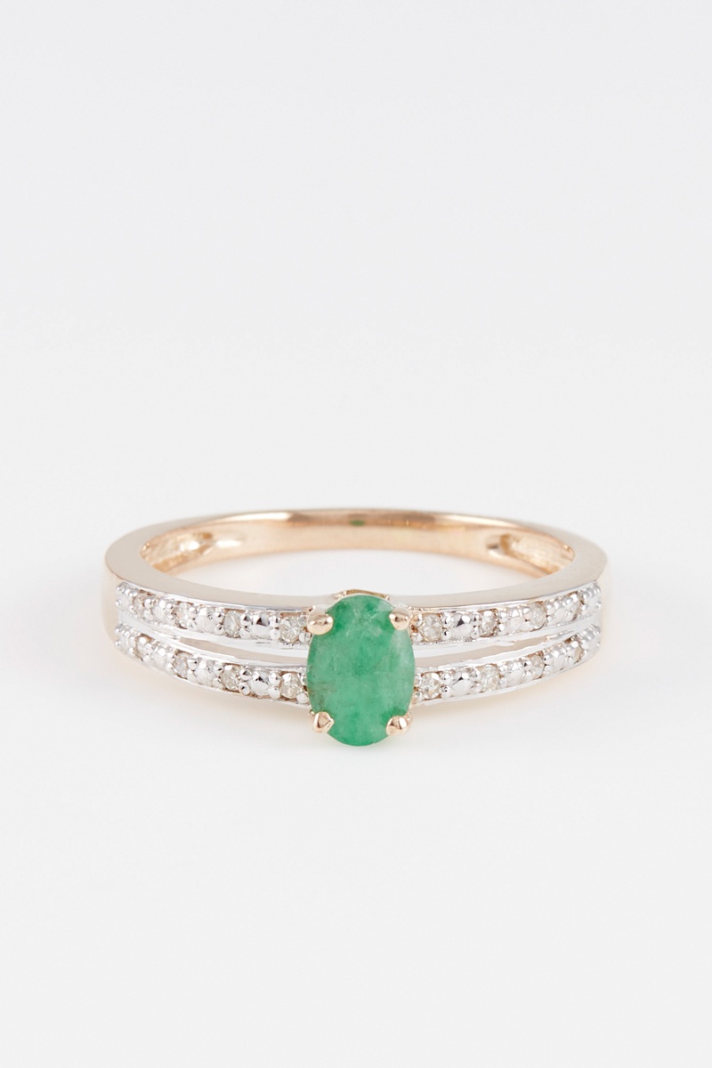 Solitaire Or jaune, diamants et émeraude