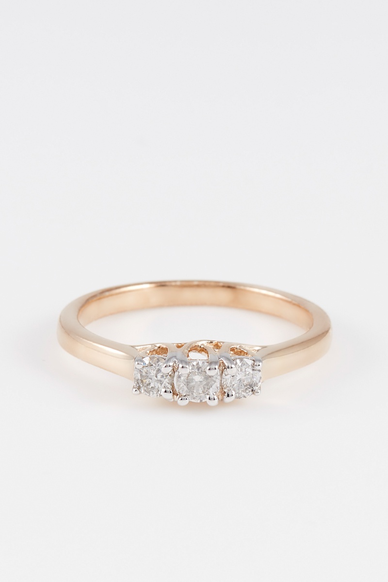 Bague Or jaune et diamants