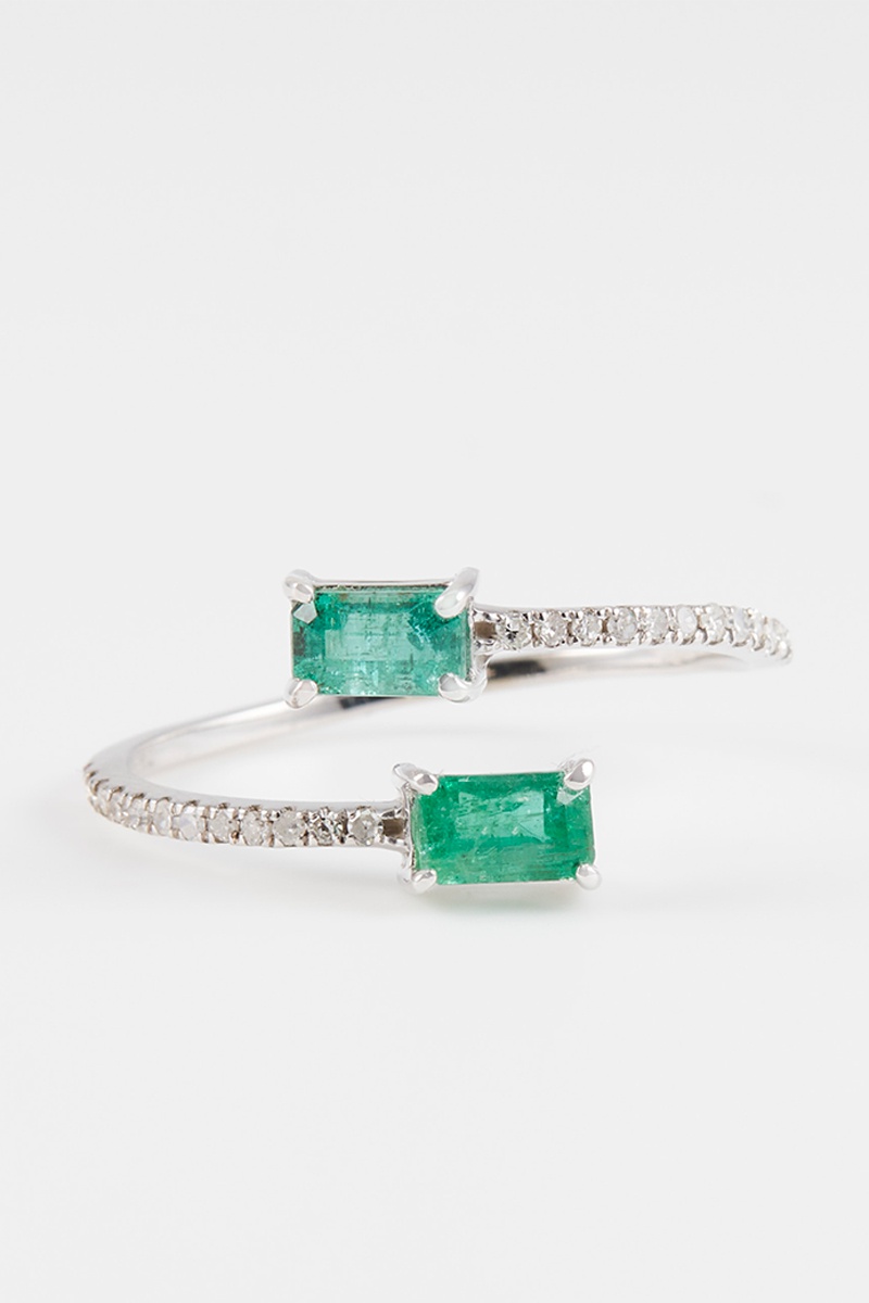 Bague Or blanc, diamants et émeraude