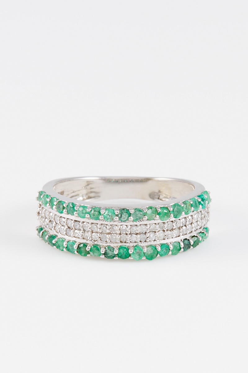 Bague Or blanc, diamants et émeraudes