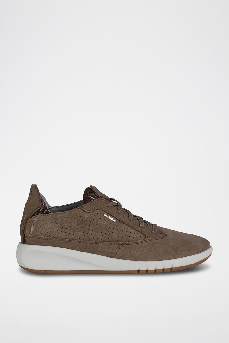 Baskets en nubuck Aerantis Beige foncé