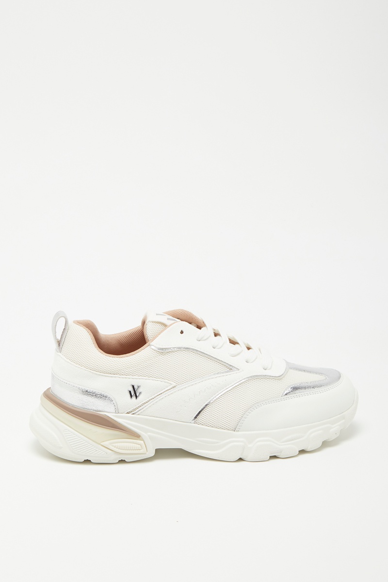 Baskets Blanc et argenté