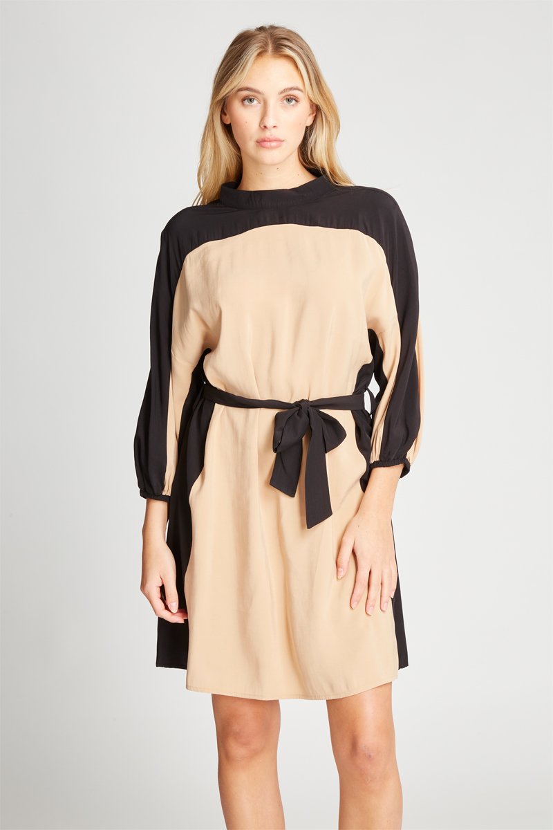 Robe droite Beige et noir