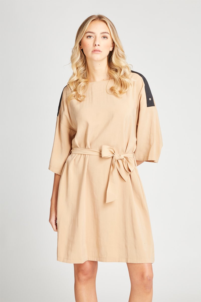 Robe droite Beige