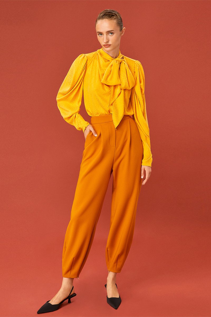 Pantalon carotte Moutarde