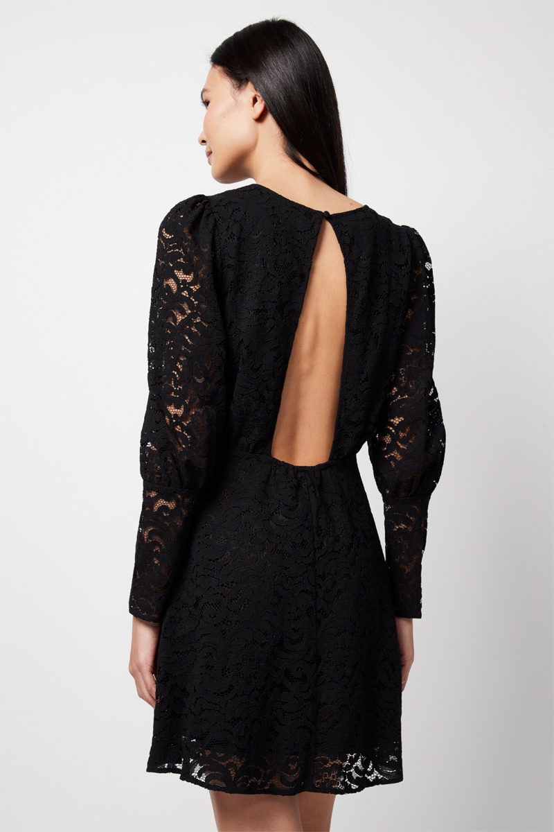 Robe patineuse en dentelle - Noir