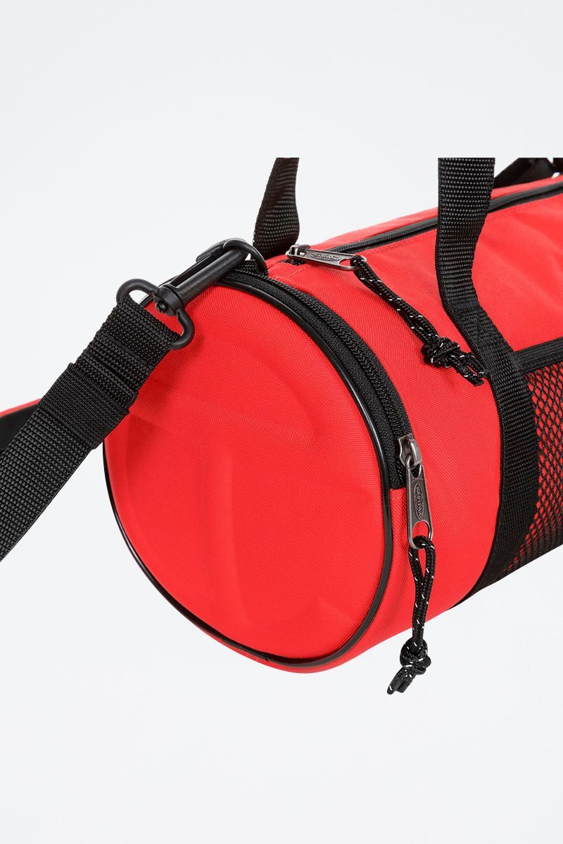 Sac De Sport Duffle Bag Rouge Grand Format - Polyester - Multi-compartiments - Occasion Bon état